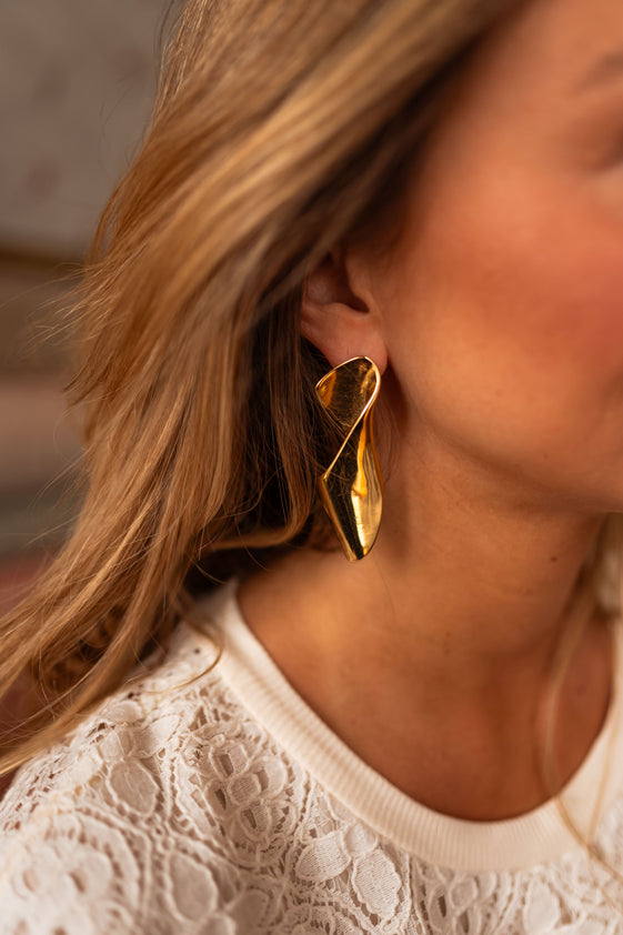 Golden Sury Earrings