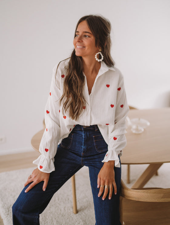 White Vicky Shirt with Red Hearts - Easy Clothes North America