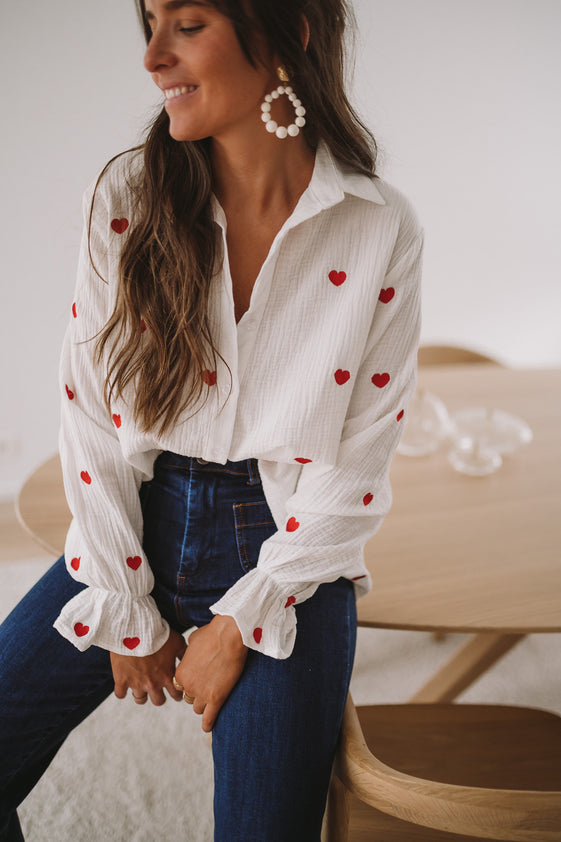 White Vicky Shirt with Red Hearts - Easy Clothes North America