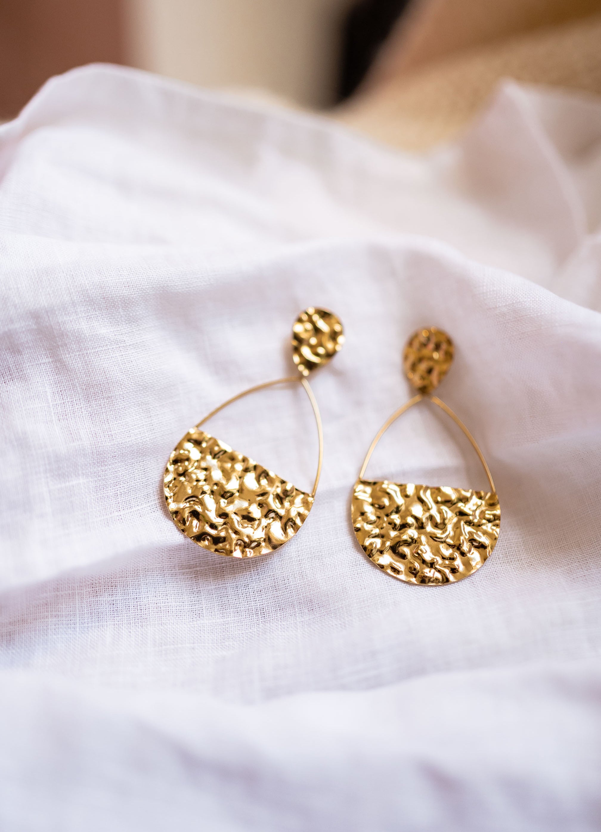 Golden Nisa Earrings